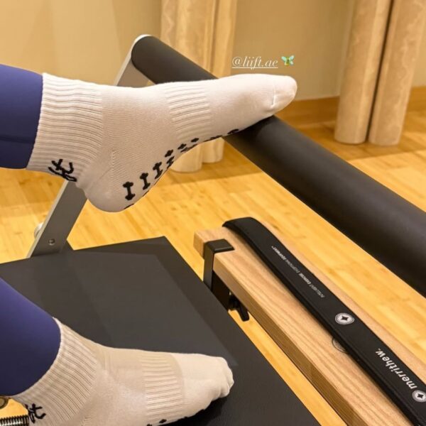 Lift & stick socks V2